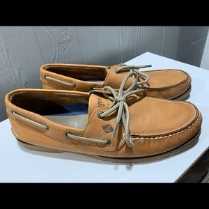 Sperry Topsiders